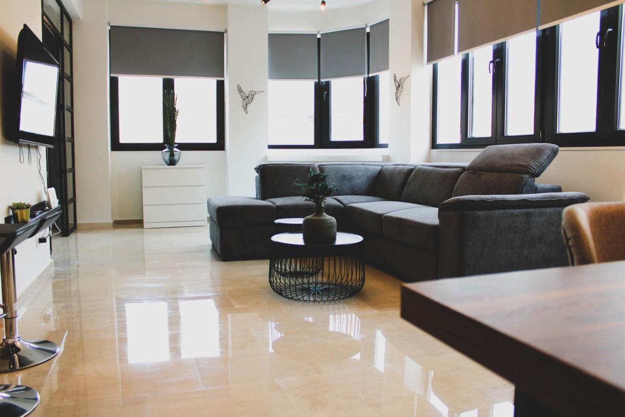 Sunlight - Volos City Center Spacious Modern Apartments Extérieur photo