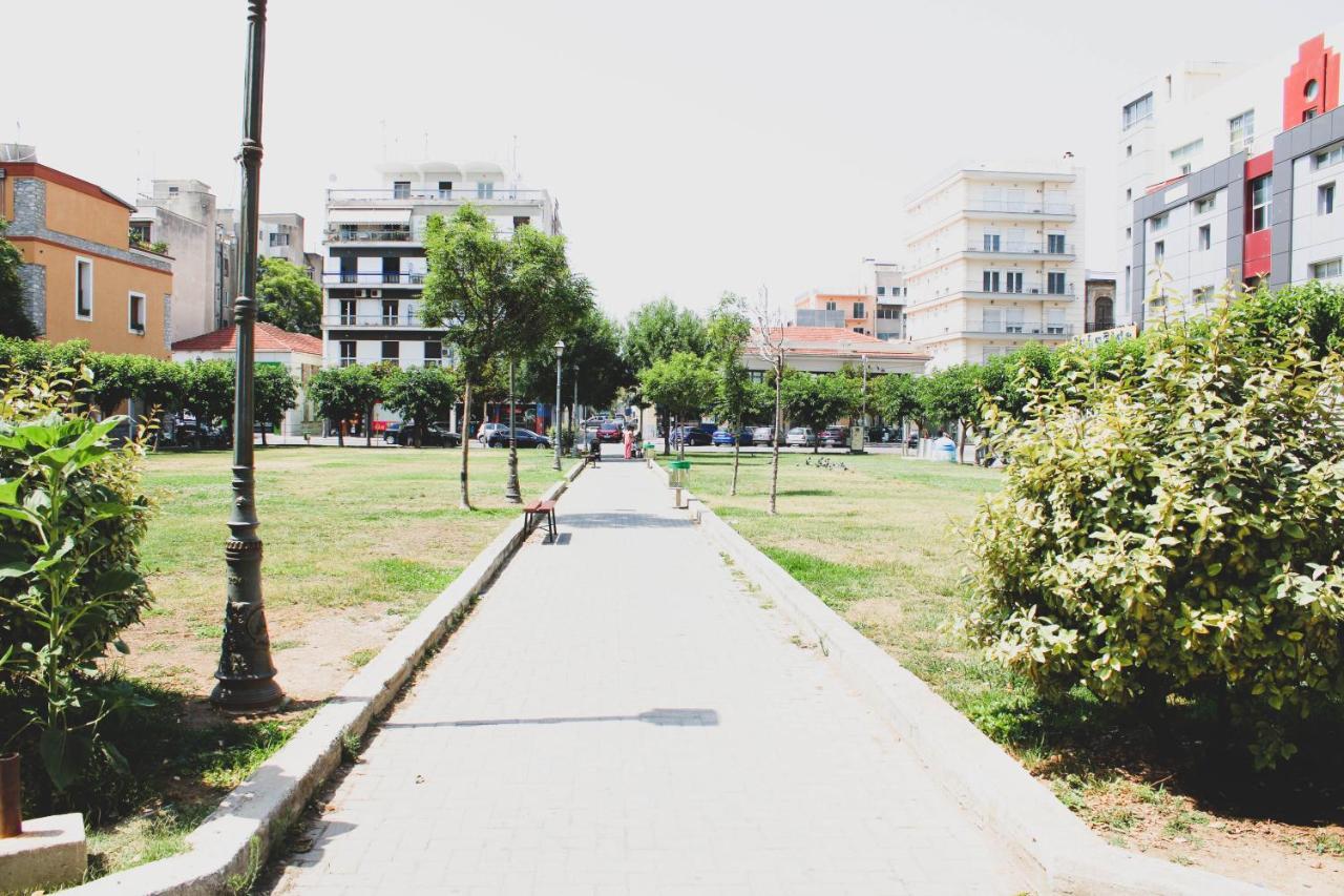 Sunlight - Volos City Center Spacious Modern Apartments Extérieur photo